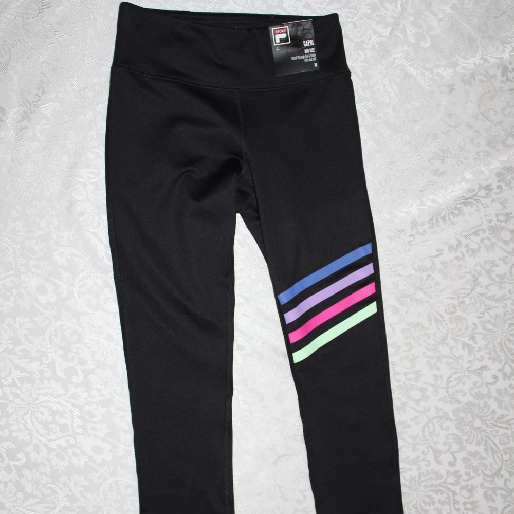 FILA Sport Capri Mid Rise Pant